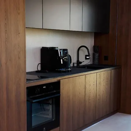 E10 W Nautica Nad Jeziorem W Gizycku *