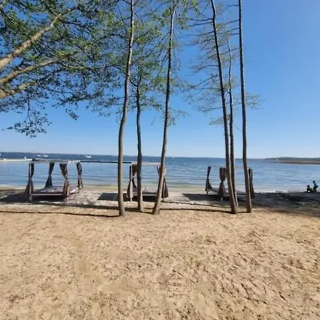 E10 W Nautica Nad Jeziorem W Gizycku *